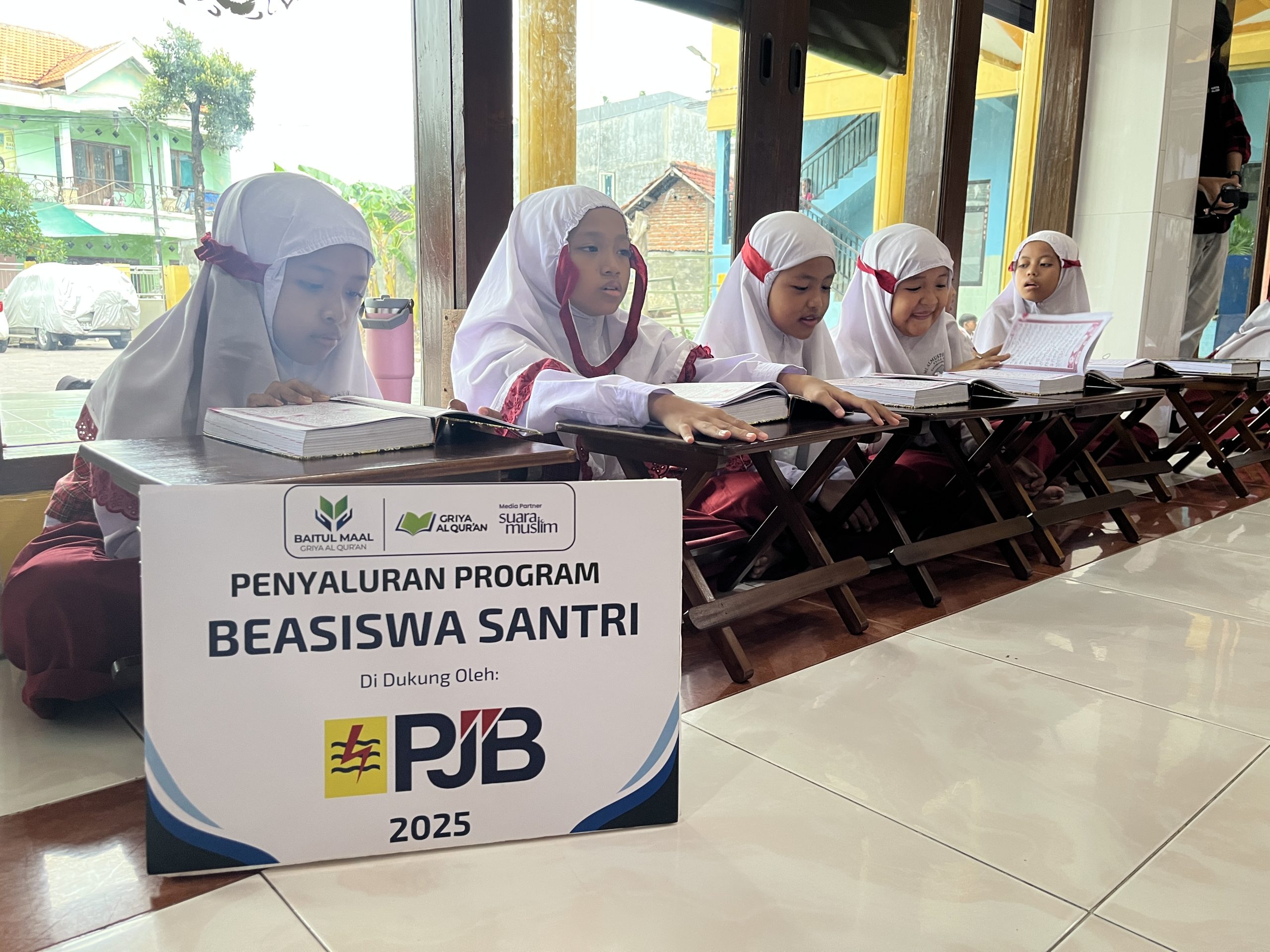 Mencetak Generasi Qurani, Program Beasiswa Mengaji BMGQ dan PJB Jadi Angin Segar Bagi Santri